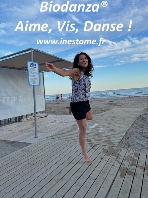 Biodanza_AIMEVisDANSE_Inès_Tomé_-_copie.jpeg